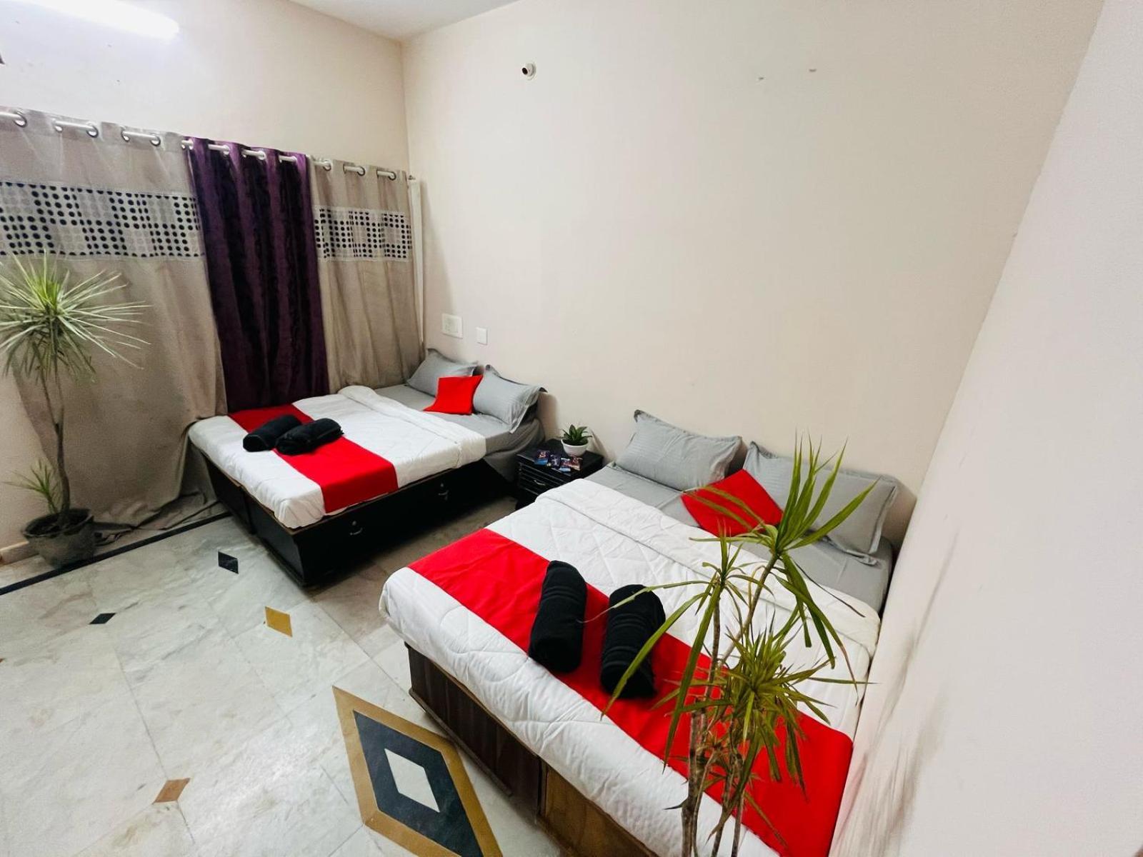 Adh Hazel Wood Hotel Mysore Eksteriør billede