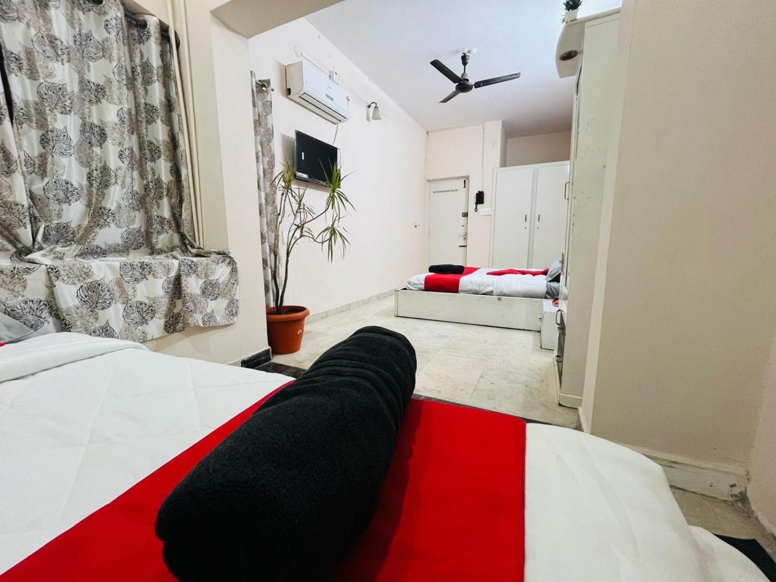 Adh Hazel Wood Hotel Mysore Eksteriør billede