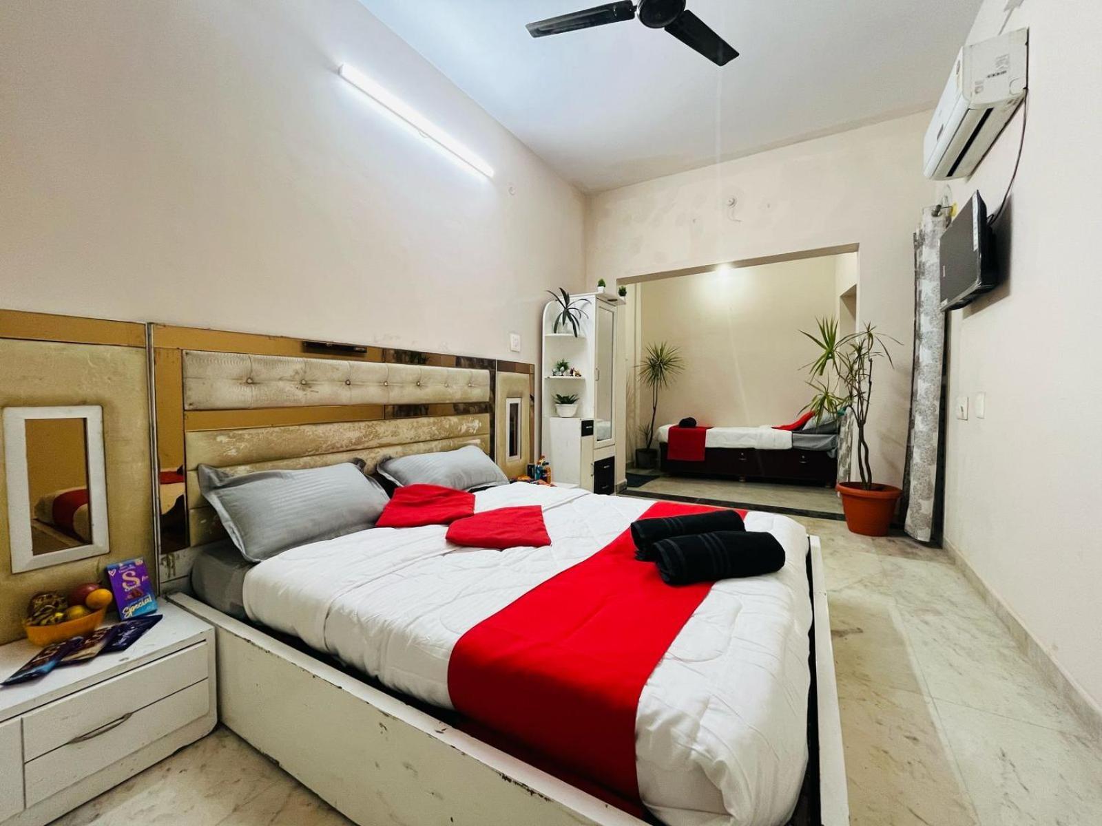 Adh Hazel Wood Hotel Mysore Eksteriør billede