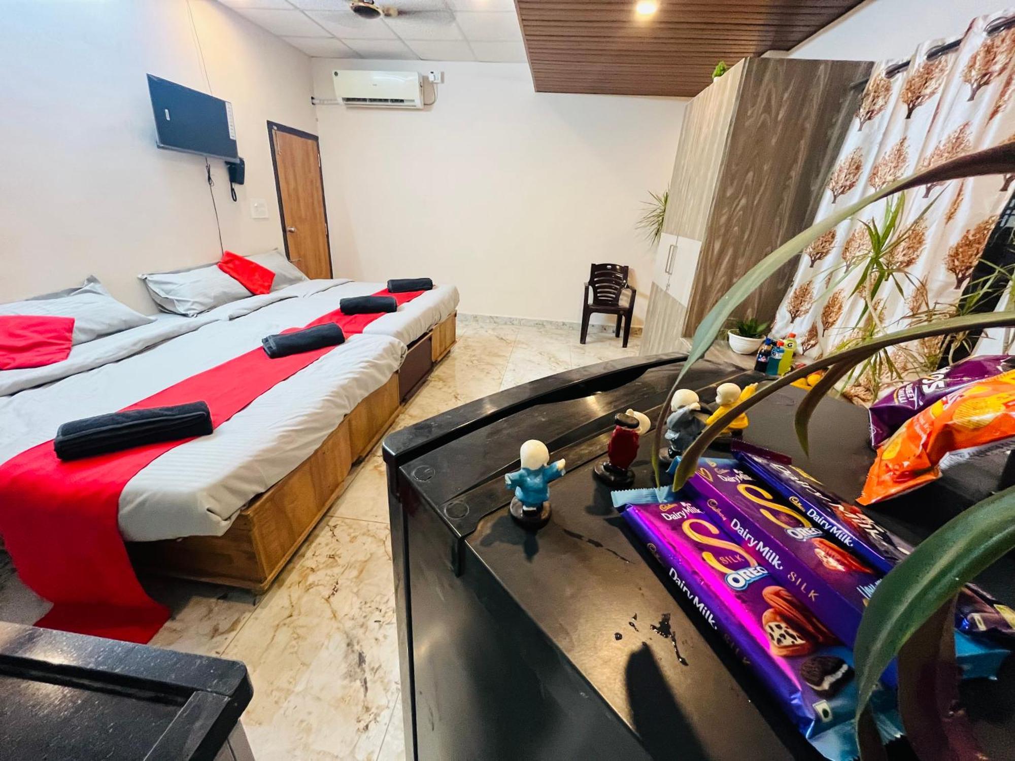 Adh Hazel Wood Hotel Mysore Eksteriør billede