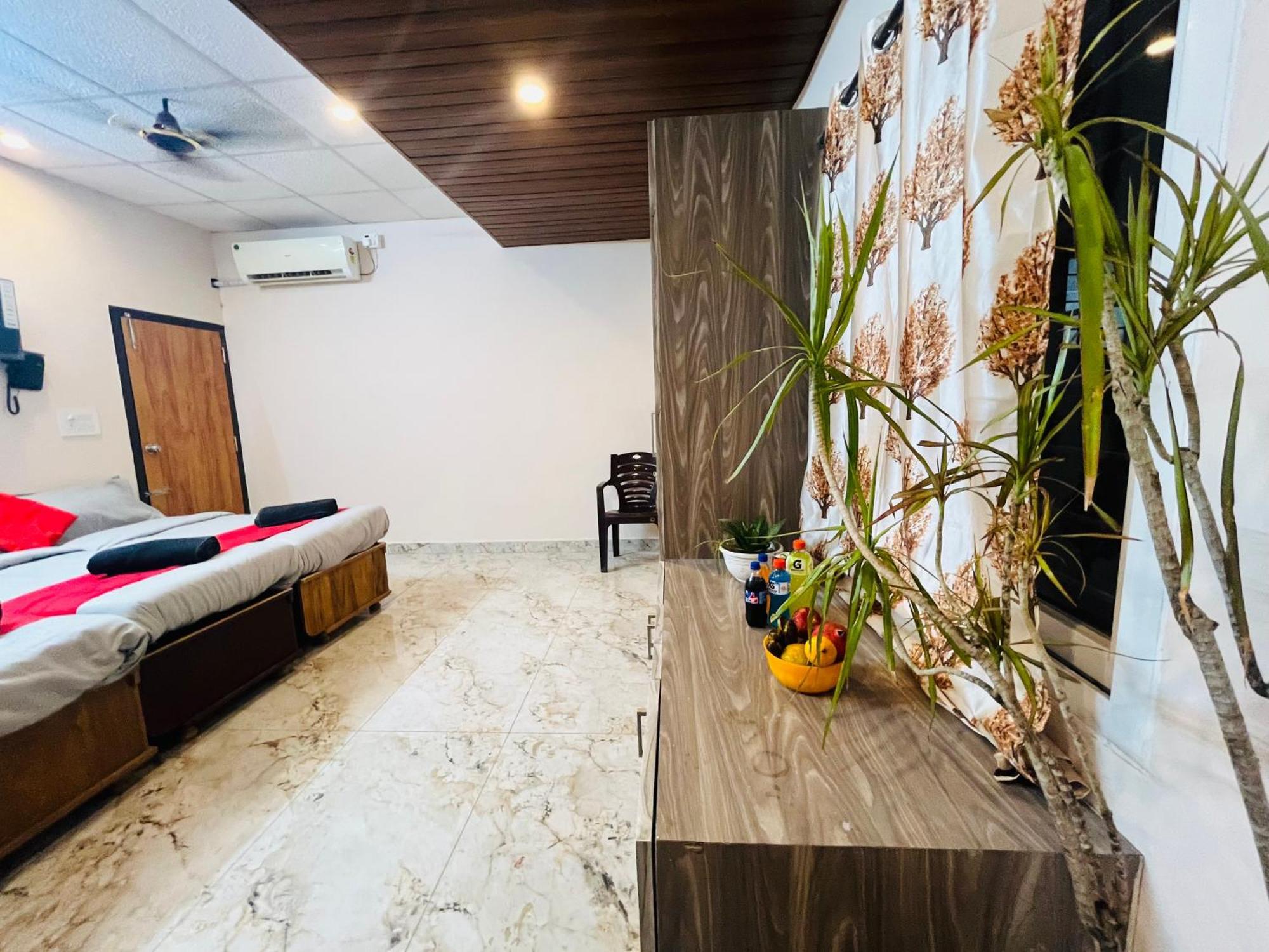 Adh Hazel Wood Hotel Mysore Eksteriør billede