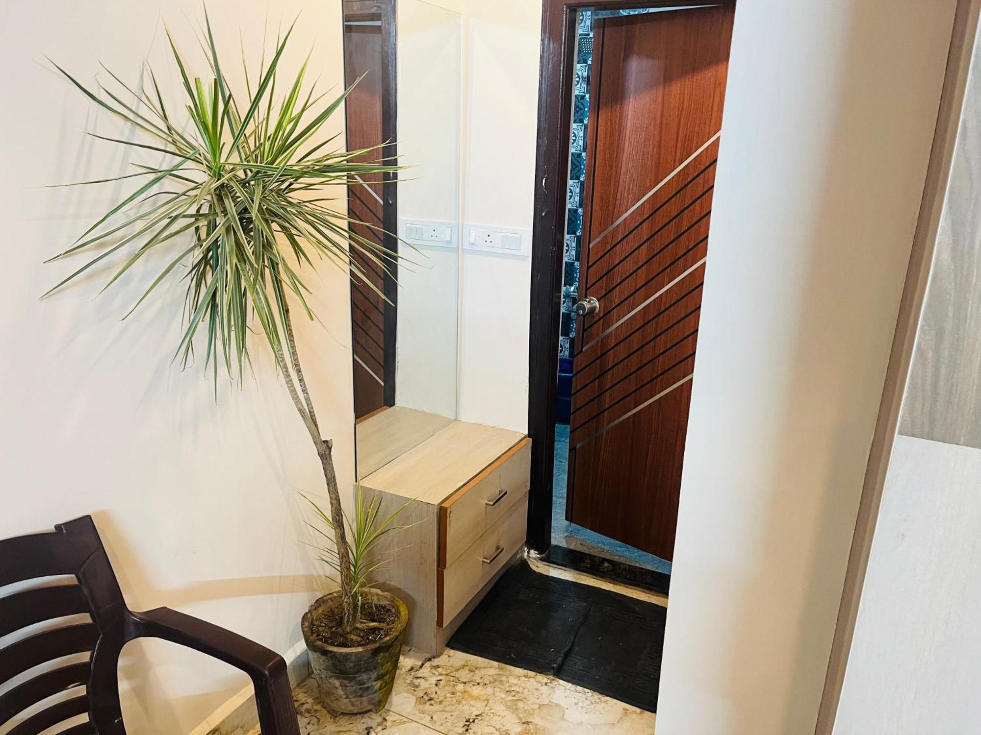 Adh Hazel Wood Hotel Mysore Eksteriør billede