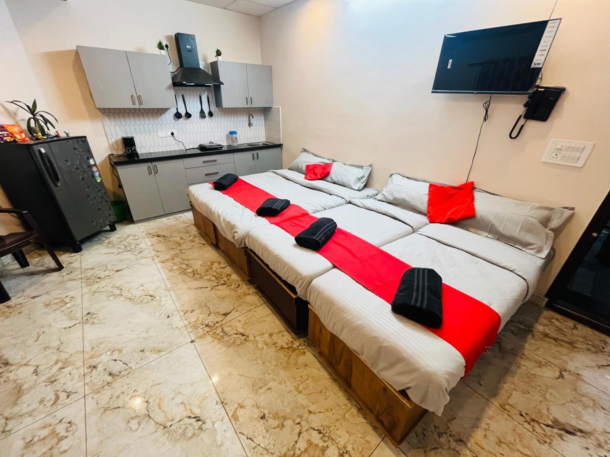 Adh Hazel Wood Hotel Mysore Eksteriør billede