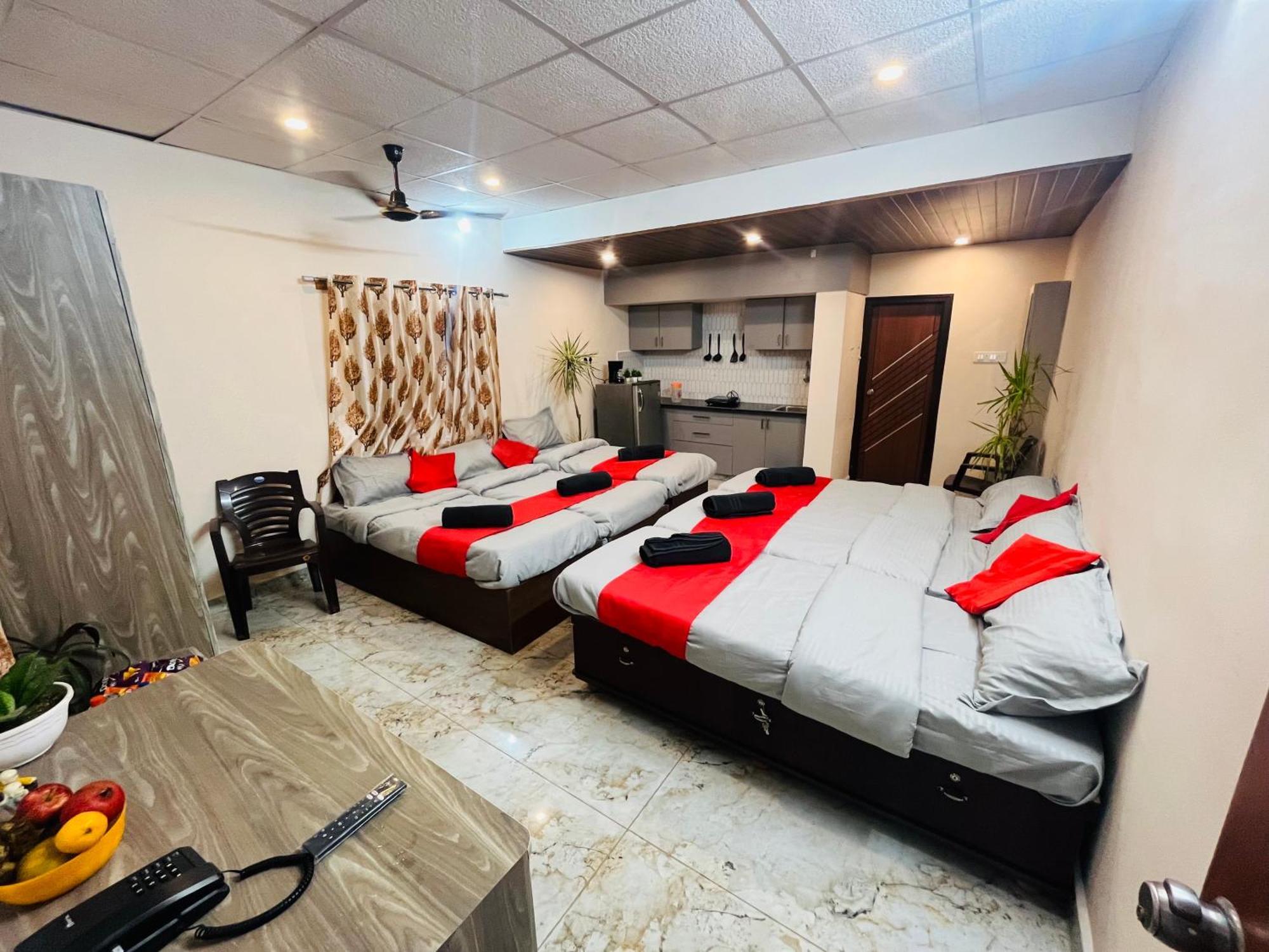 Adh Hazel Wood Hotel Mysore Eksteriør billede